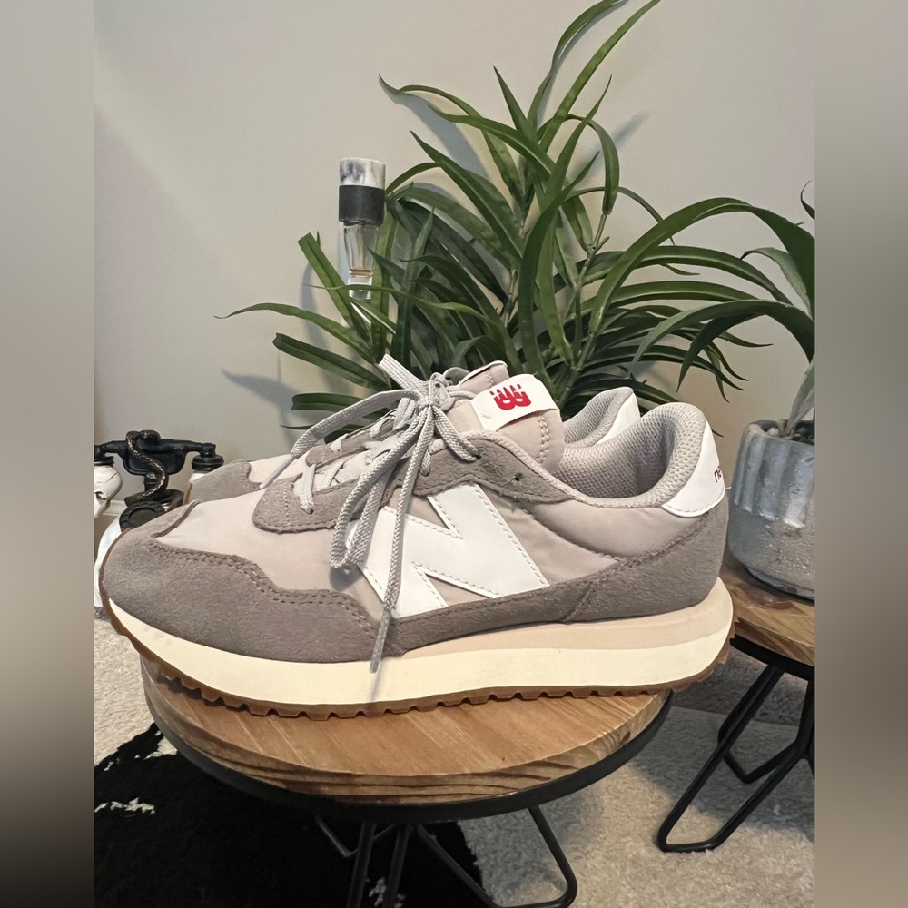 Men’s New Balance 237